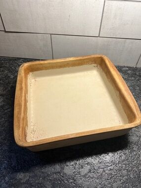 9x9 square baking stone by Pampered Chef. Seasoned ! Heritage Collection